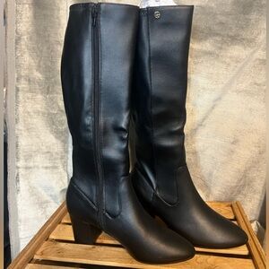 Giani Bernini  Maylyneep Boots Black Knee-High Memory Foam Boots. Size 7.5 NEW!